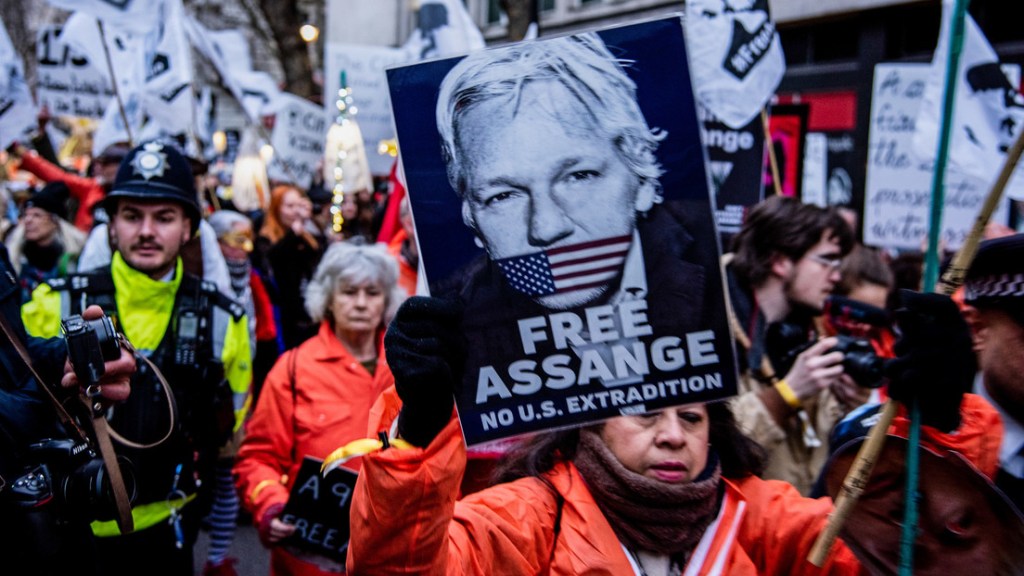 Congresista estadounidense insta a retirar los cargos contra Julian&nbsp;Assange