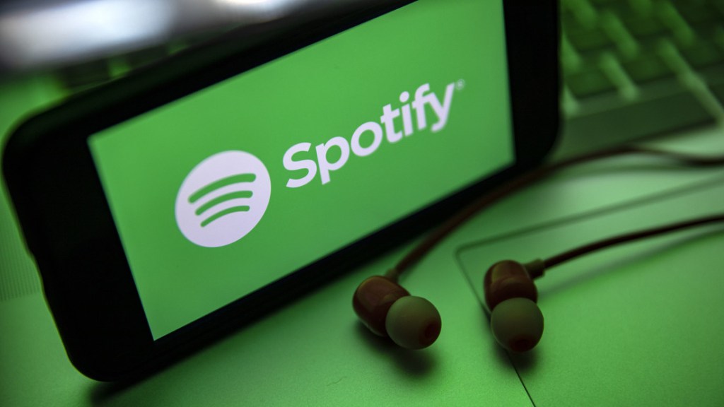 Spotify elimina decenas de miles de canciones generadas por inteligencia&nbsp;artificial