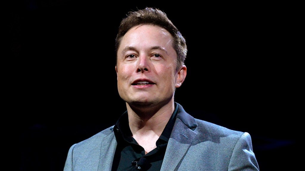 Elon Musk: «No se puede confiar en&nbsp;WhatsApp»