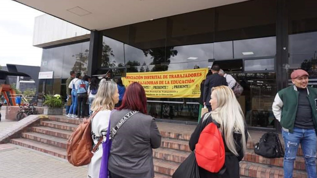 Crece apoyo a Asamblea Permanente en la Secretaría de Educación de&nbsp;Bogotá.