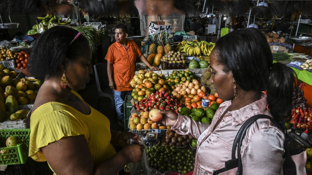La inflación se desacelera en Colombia por tercer mes consecutivo y Petro celebra las&nbsp;cifras