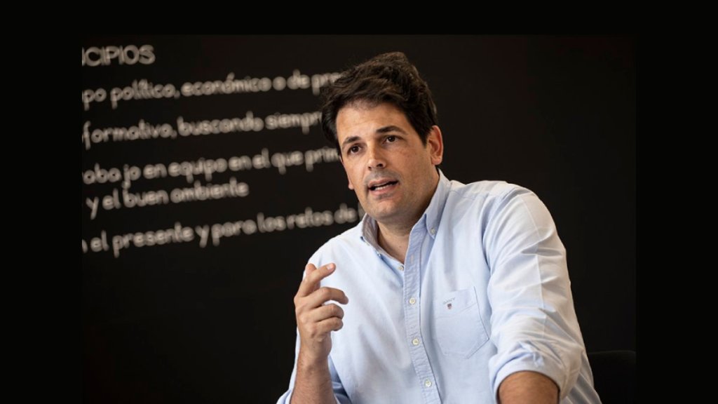 «Alguien de Juan Carlos I nos ofreció cien veces más dinero para no publicar el&nbsp;libro»