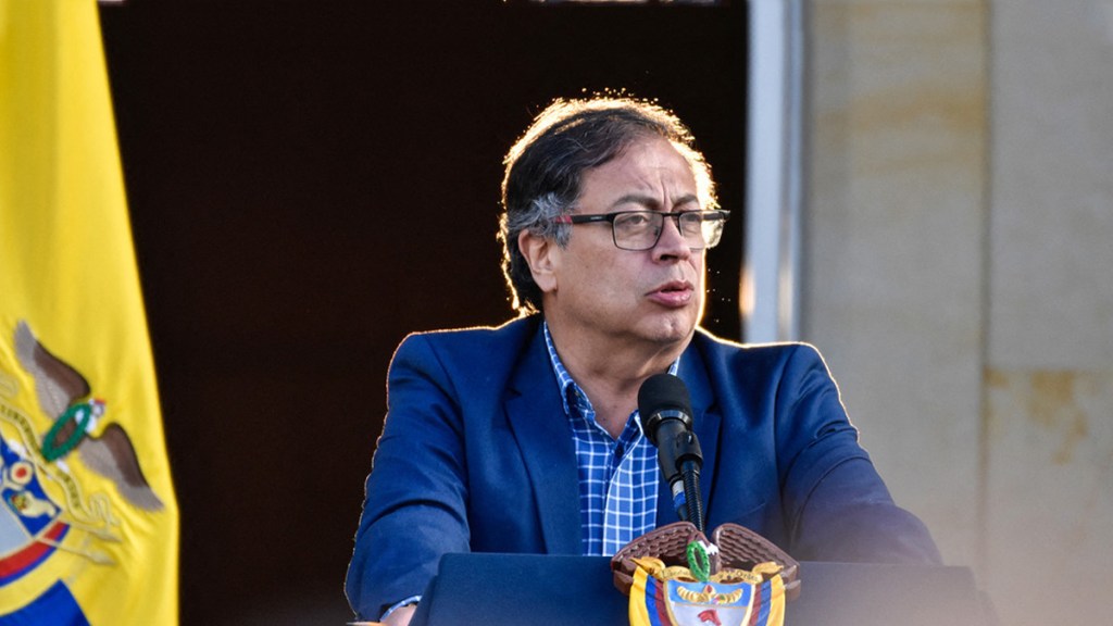 «¡No sean brutos!»: La advertencia de Petro a quienes «sueñan con tumbar el&nbsp;Gobierno»