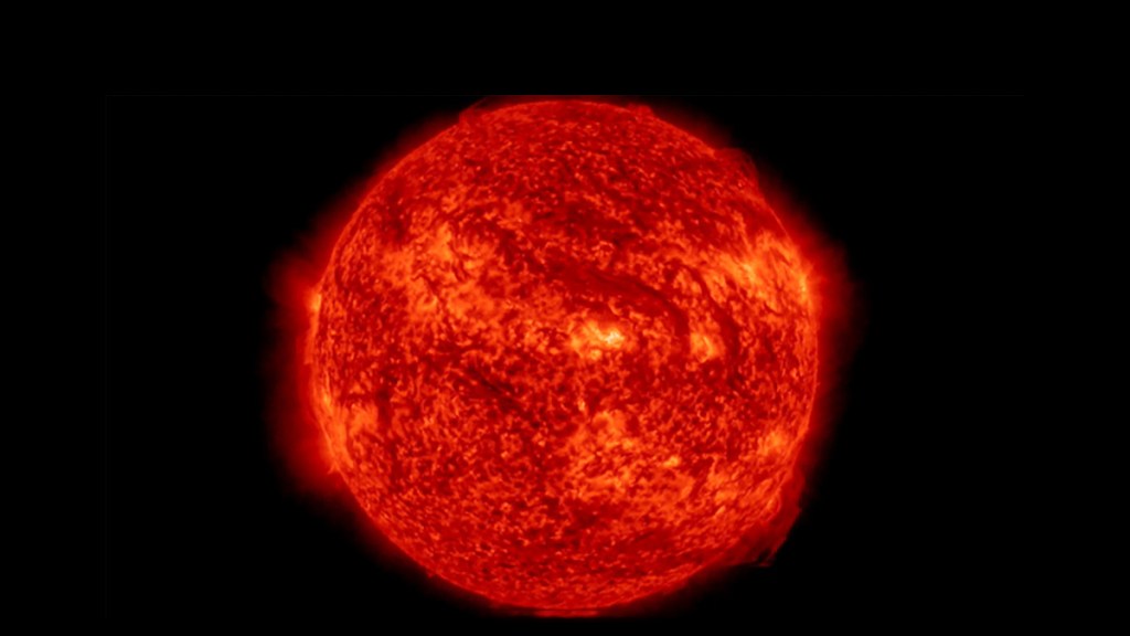 Erupción masiva solar golpea a la Tierra y podría causar una tormenta&nbsp;geomagnética