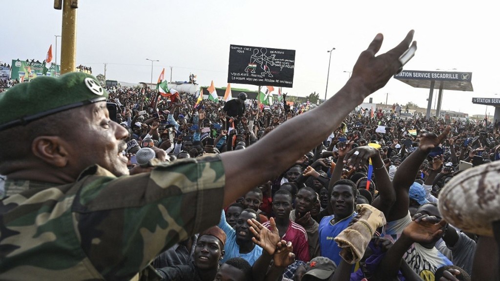 Malí, Níger y Burkina Faso crean una alianza de defensa&nbsp;colectiva