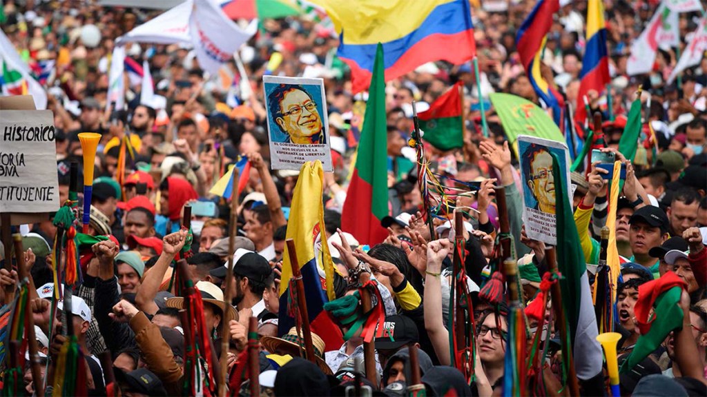 El pueblo colombiano se movió masivamente por la vida y el cambio llenando calles y plazas y expresando su apoyo a las&nbsp;reformas