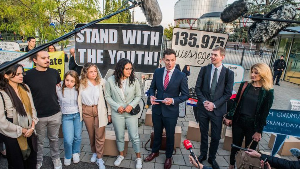 Seis jóvenes contra Europa: arranca el juicio climático que lo puede cambiar&nbsp;todo