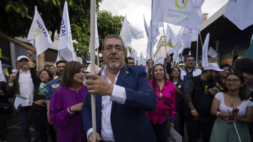 La decisión de la Corte Constitucional de Guatemala que pone en jaque la asunción de&nbsp;Arévalo
