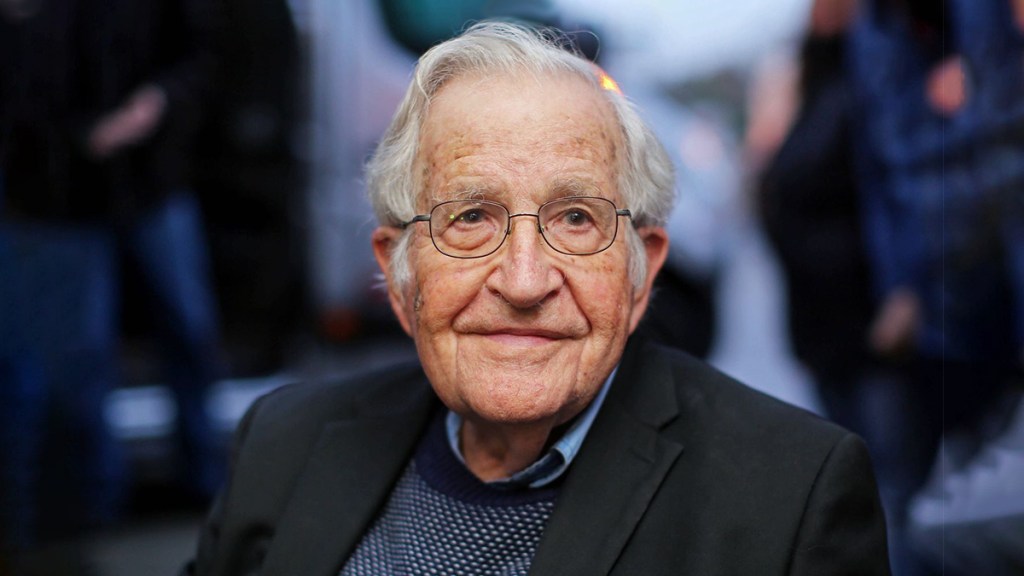 Chomsky: programas neoliberales de EU, un gran&nbsp;fraude