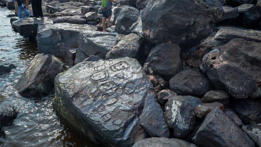Caretas, un fuerte y un taller: la sequía en la Amazonía deja al descubierto tesoros&nbsp;milenarios
