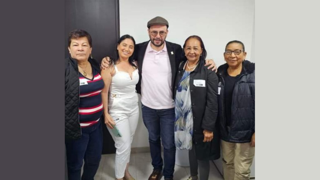 Madres comunitarias apoyan ley estatutaria de&nbsp;educación