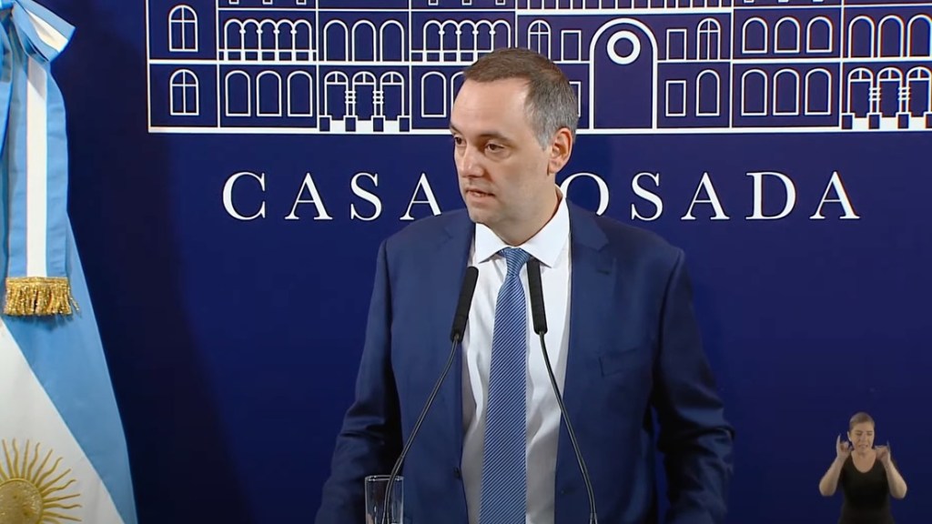 «Vienen tiempos de cambio complejos»: el vocero de Milei ofrece su primera conferencia de&nbsp;prensa