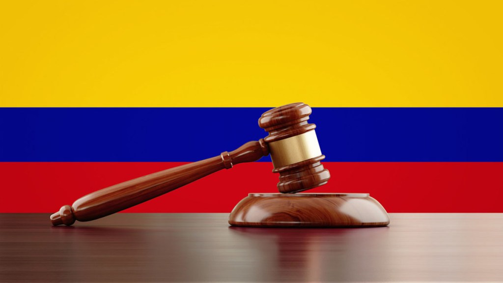 La Corte Constitucional de Colombia avala la ley de ‘paz total’ de Petro, pero pone&nbsp;condiciones