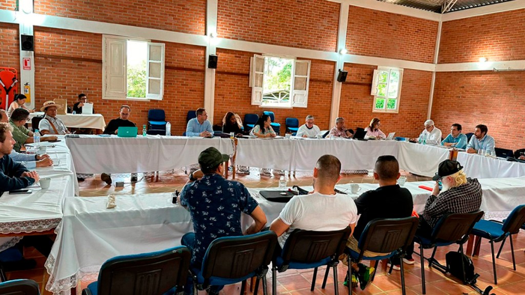 EMC-FARC se compromete a no secuestrar&nbsp;más