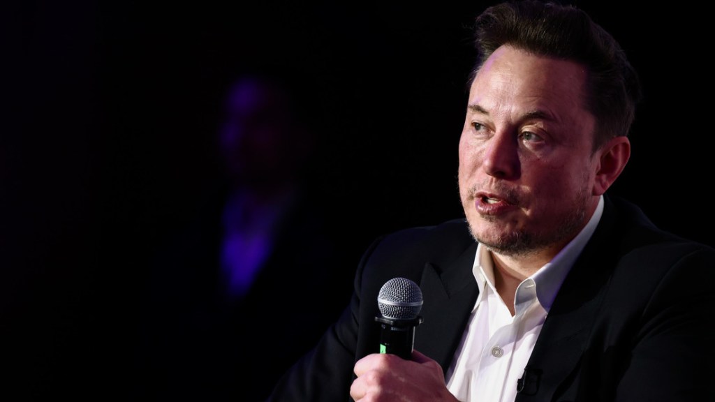 «Ha sido una maniobra estúpida»: Musk sobre el uso del dólar como&nbsp;arma