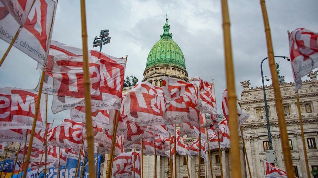 Gobierno argentino fijará el ingreso mínimo por decreto tras no lograr un acuerdo el Consejo del&nbsp;Salario