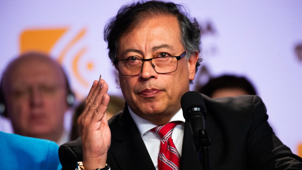 «No se gobierna con corrupción»: Petro pide a funcionarios de Colombia denunciar estos&nbsp;actos