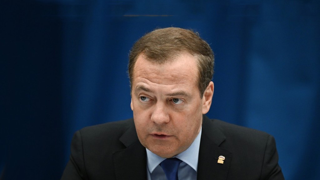 Medvédev: «¡No tomar prisioneros de la&nbsp;OTAN!»