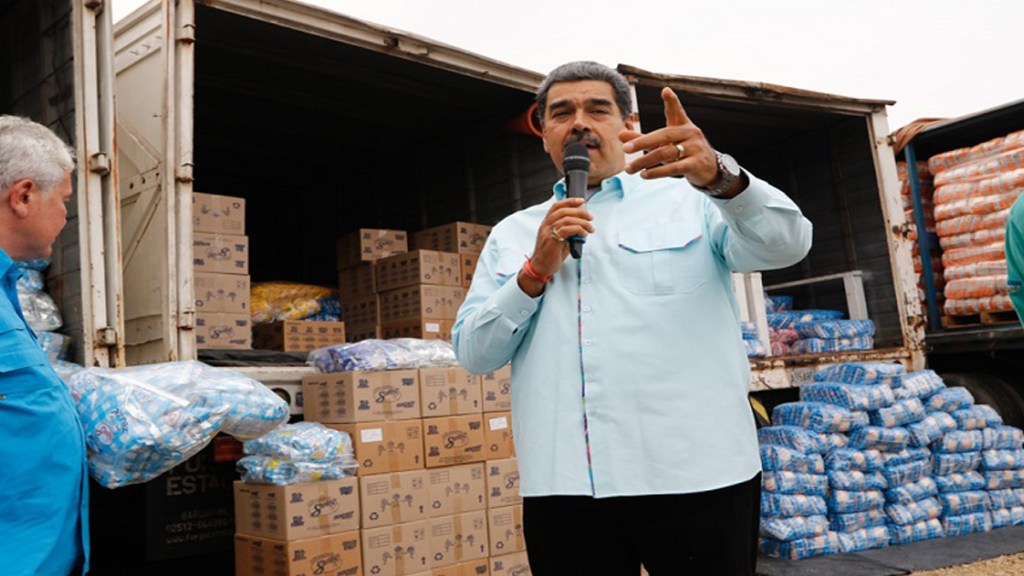 Jefe de Estado: No necesitamos licencia para&nbsp;crecer