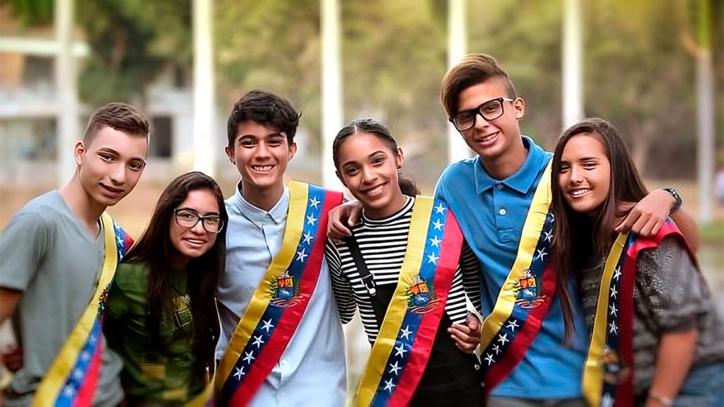Anunció Maduro: Jóvenes serán beneficiados con más de 40 mil créditos para&nbsp;emprendedores