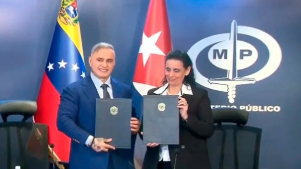 Fiscalías de Venezuela y Cuba firman convenio de&nbsp;cooperación