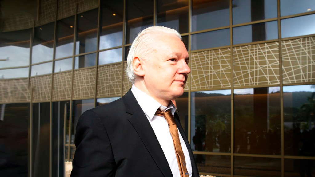 Julian Assange: Miel en&nbsp;alquitrán