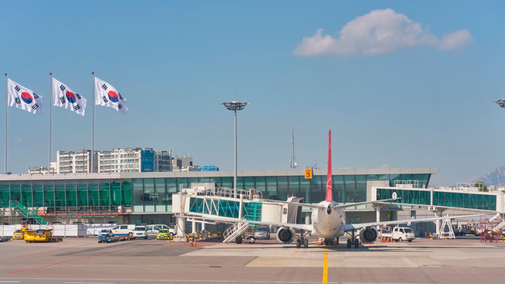 Cierran el aeropuerto de Seúl por globos con basura&nbsp;norcoreanos