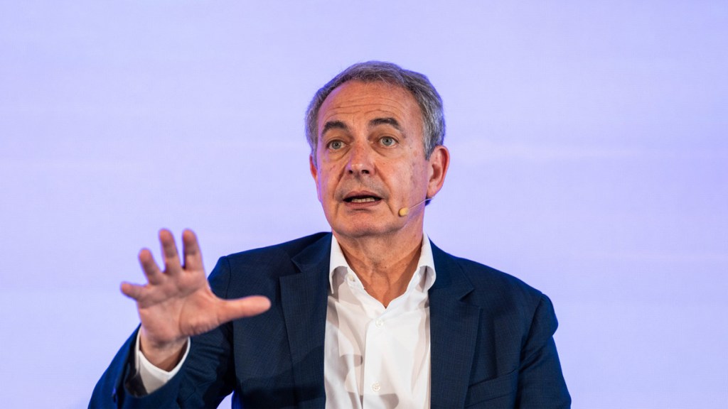 Zapatero: En las relaciones exteriores hay que ser educado, no como&nbsp;Milei