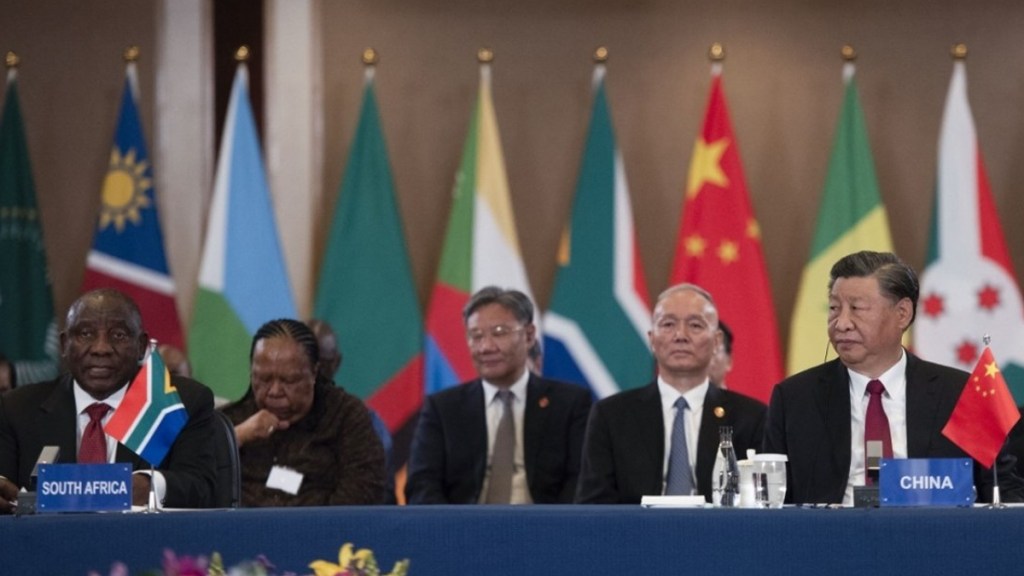 El reciente fortalecimiento del BRICS+ y la debacle de la influencia de&nbsp;EE.UU.