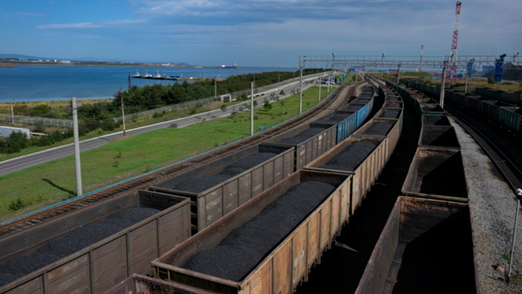 Rusia envía carbón a la India por primera vez en&nbsp;tren