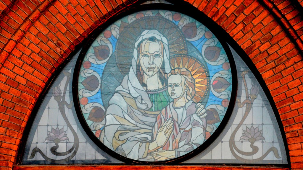 Los 5 templos católicos más bellos de Rusia según la&nbsp;IA