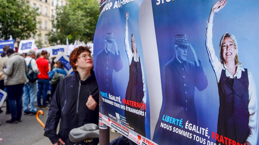 El «voto útil» entre Macron y Le Pen y las flores para el mariscal&nbsp;Pétain