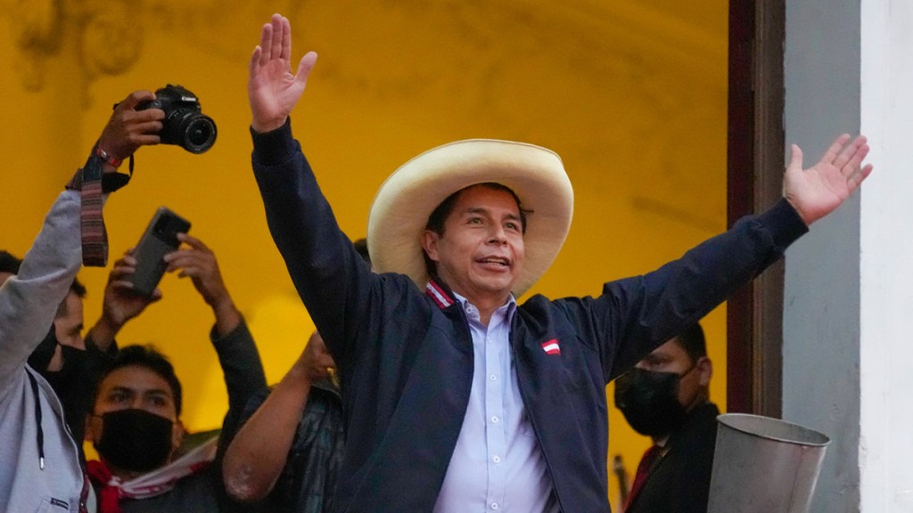 Pedro Castillo inscribió su candidatura para postular a la Presidencia de&nbsp;Perú