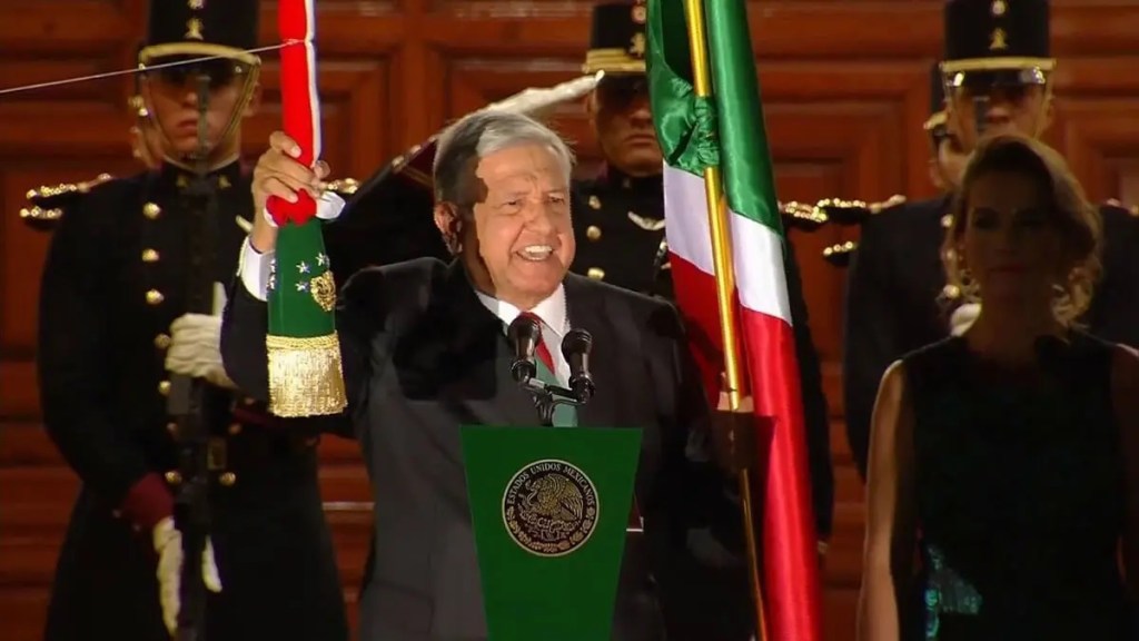 Presidente López Obrador celebra su último Grito de Independencia junto a miles de&nbsp;mexicanos