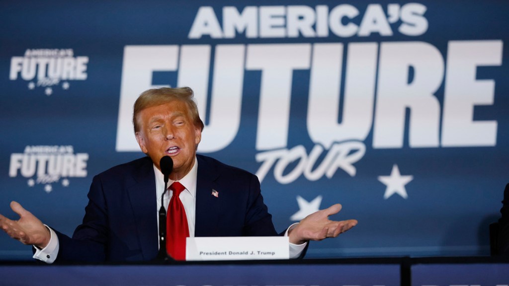 Politico: Varios funcionarios europeos esperan en secreto la victoria de&nbsp;Trump