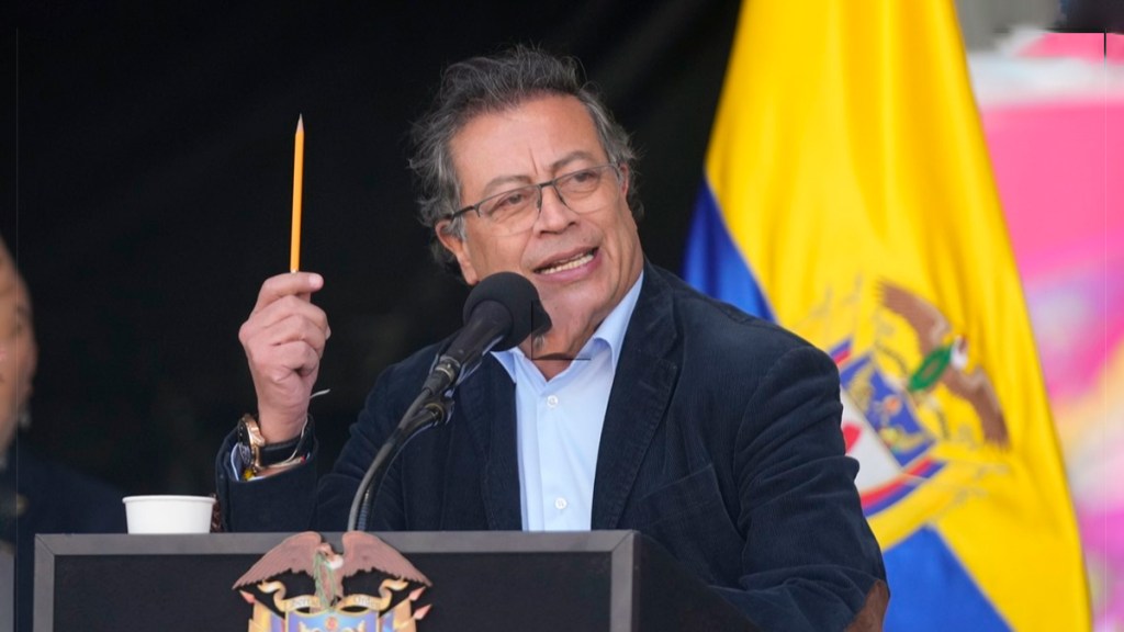 Petro lanza advertencia a disidencias de las FARC tras ataque a la población&nbsp;civil