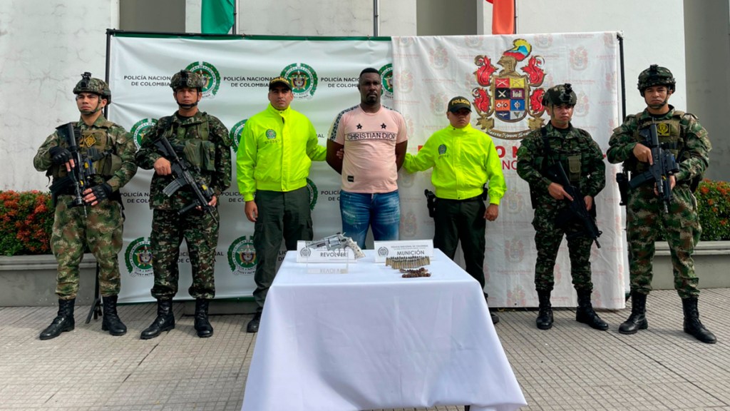 Capturan a jefe del Clan del Golfo en Colombia y su botín sorprende a las&nbsp;autoridades