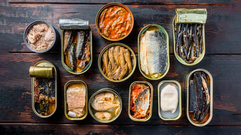 Por qué deberías comer pescado pequeño&nbsp;entero