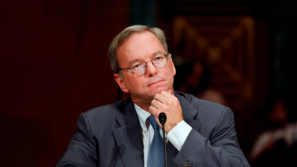 La IA autónoma representa una amenaza existencial, y ya casi está aquí: ex CEO de&nbsp;Google