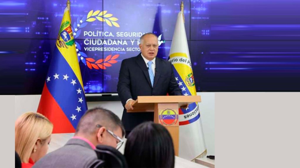 Cabello: incautamos 700 cargadores para fusil que serían usados en planes de&nbsp;violencia