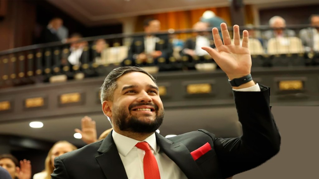 Diputado Nicolás Maduro Guerra: Venezuela está en&nbsp;paz