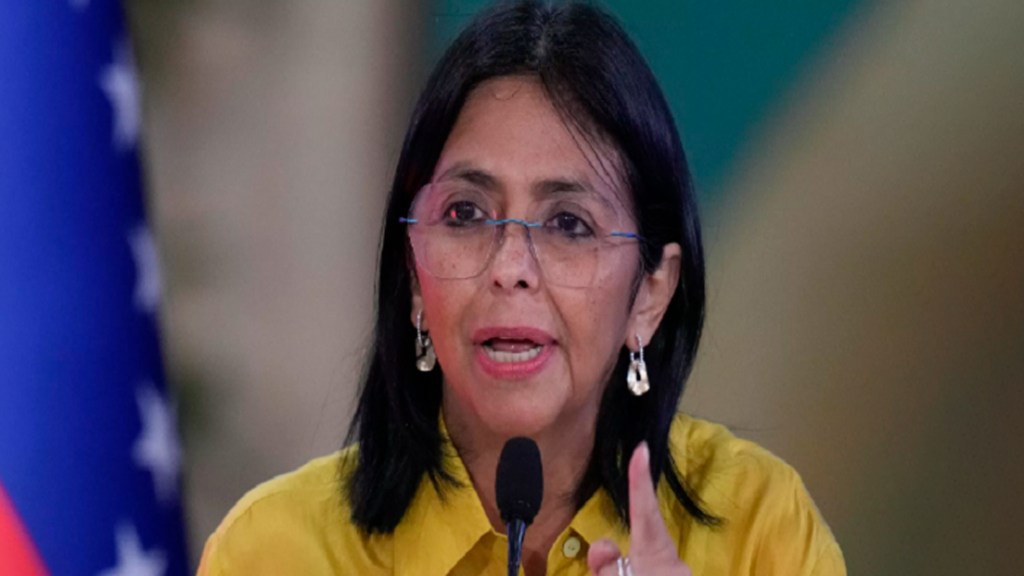 Vicepresidenta Delcy Rodríguez calificó como «lesiva e inexplicable» la decisión de Trump de revocar licencias&nbsp;petroleras