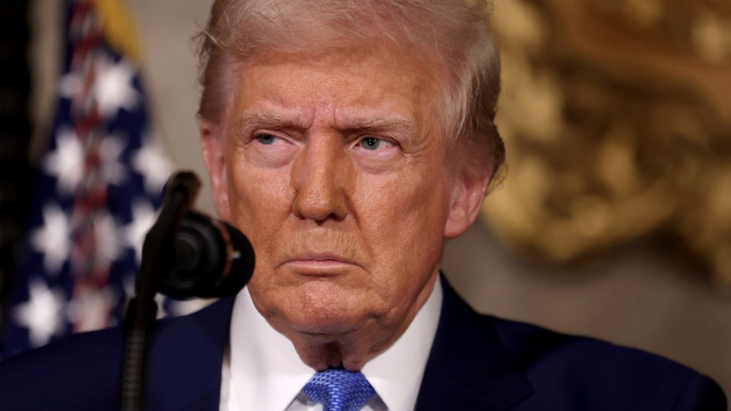Trump sobre Zelenski: «Su índice de aprobación ha caído al 4&nbsp;%»