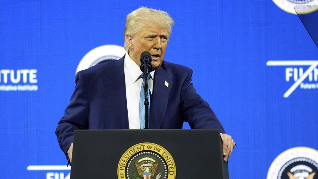 «¿Que sus encuestas son buenas? ¡Por favor!»: Trump subraya la impopularidad de&nbsp;Zelenski