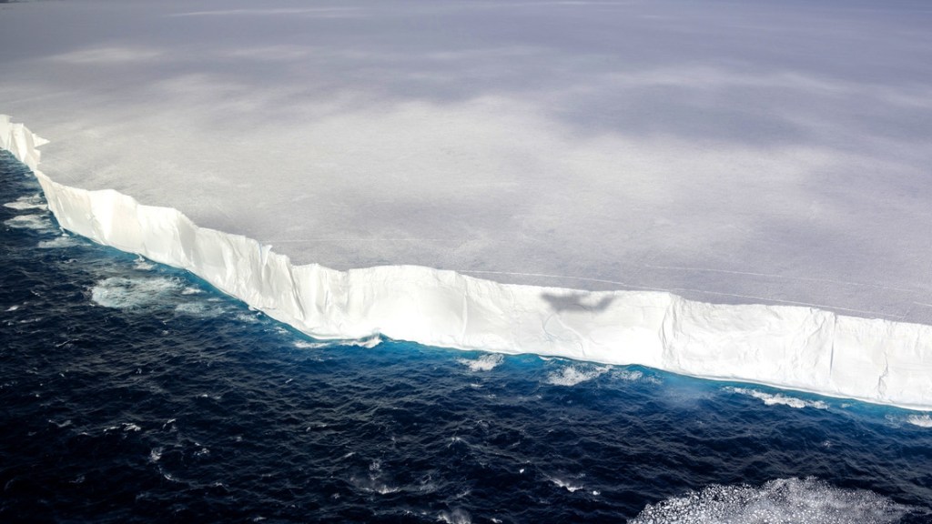 El iceberg más grande del mundo se encalla tras años a la deriva desde la&nbsp;Antártida