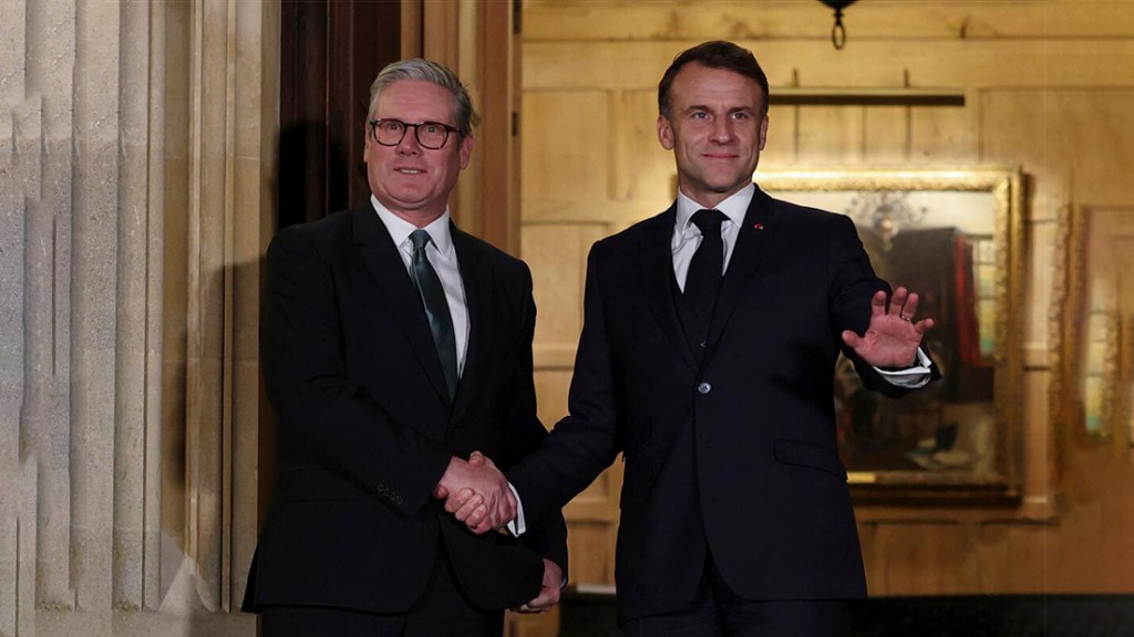 FRANCIA Y EL REINO UNIDO EMPUJAN EL CARRO DE LA GUERRA&nbsp;NUCLEAR