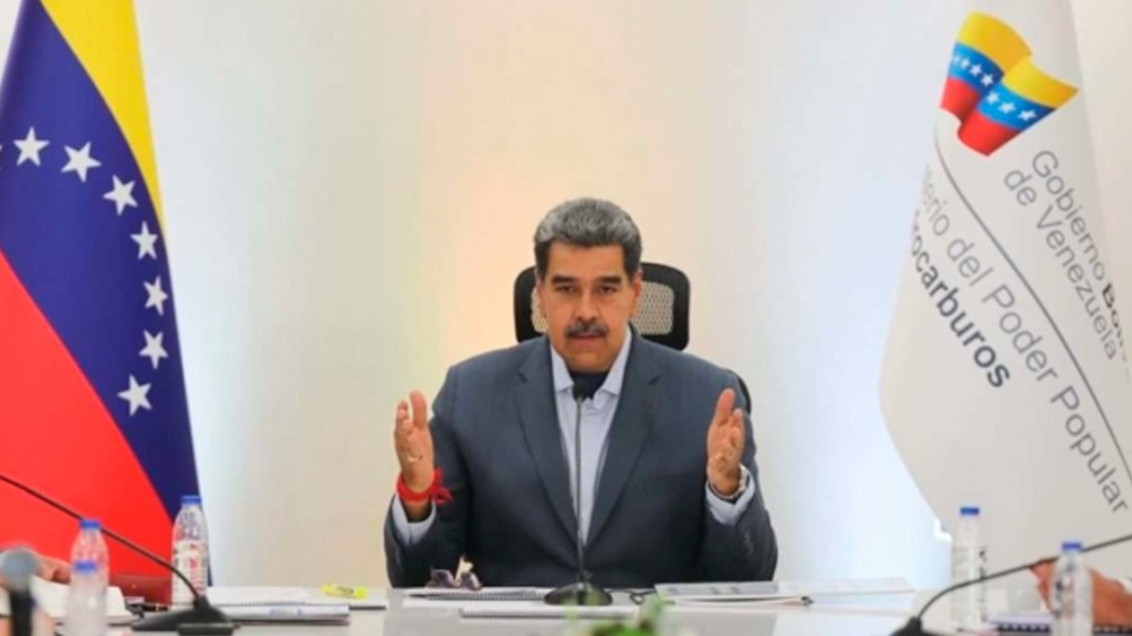 Maduro declara apertura total a inversiones extranjeras en petróleo, gas y&nbsp;petroquímica