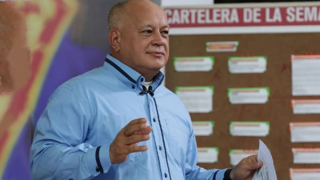 (VIDEO) Cabello desmiente «rescate» y asegura que sí hubo negociación en salida de opositores de la Embajada&nbsp;argentina