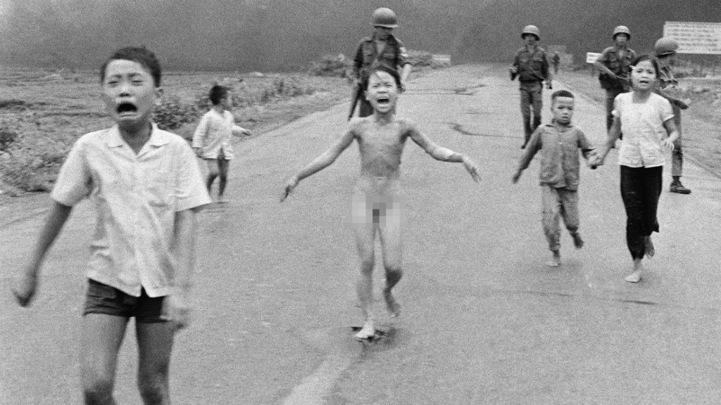 ‘La niña del napalm’: una de las fotos más famosas de la guerra en Vietnam, envuelta en&nbsp;polémica