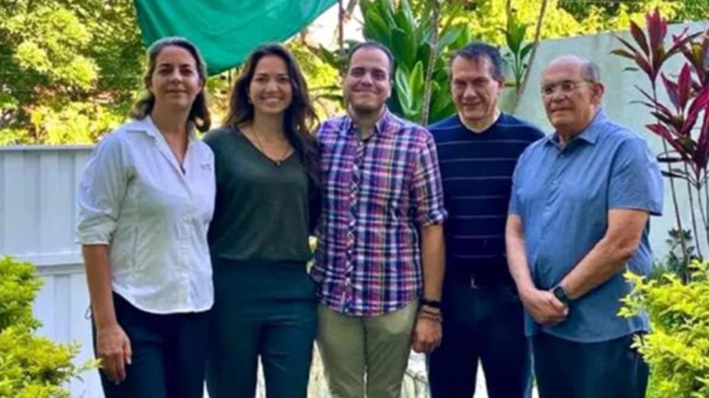 Todos los indicios apuntan a que los cinco integrantes de la agrupación de derecha Vente Venezuela no fueron extraídos ni escaparon, como intentó plantar Estados Unidos, sino que pactaron con el gobierno de&nbsp;Maduro.